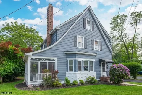 8 Ames Pl, Morristown, NJ 07960