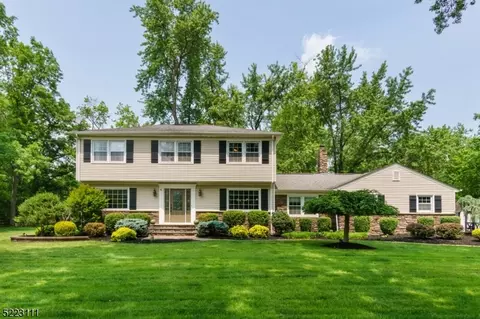 66 Sleepy Hollow Ln, Montgomery, NJ 08502