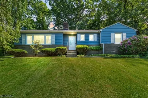 455 Meyersville Rd, Long Hill, NJ 07933
