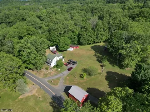 17 Kill Rd, Knowlton Twp, NJ 07832