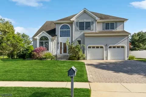 9 Veterans Dr, East Brunswick, NJ 08816