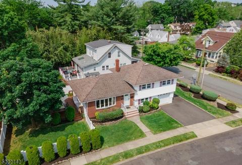7-14 1st St, Fair Lawn, NJ 07410