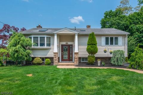24 Ogden Ter, Butler, NJ 07405