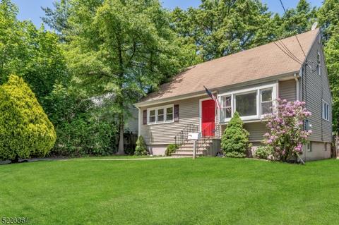 109 Bergen Ave, Waldwick, NJ 07463