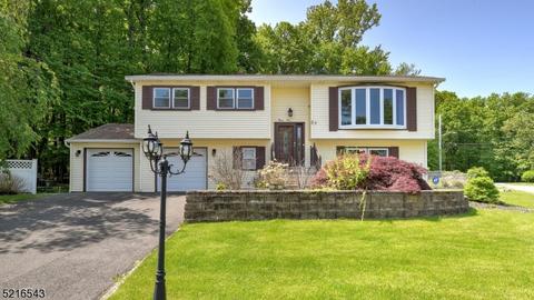 35 Siek Rd, Butler, NJ 07405