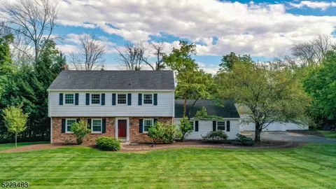 4 Fawn Dr, Flemington, NJ 08822
