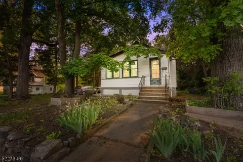 222 Oakmoor Ave, South Plainfield, NJ 07080