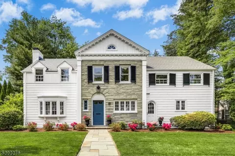 41 Plymouth Rd, Summit, NJ 07901