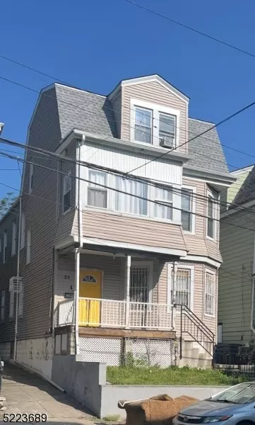 21 Gladstone Ave, Newark, NJ 07106