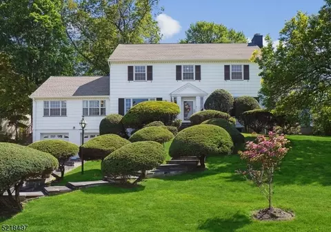 3 Dogwood Dr, West Orange, NJ 07052