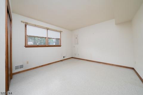 204 Maple St, Middlesex, NJ 08846 photo 24