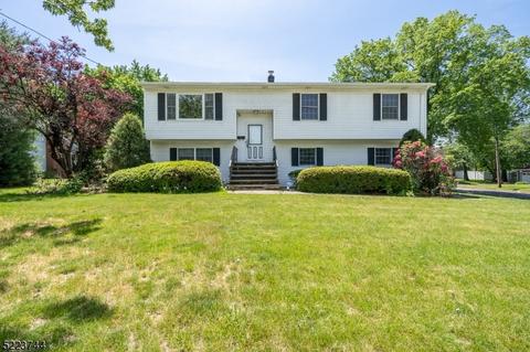 204 Maple St, Middlesex, NJ 08846 photo 2