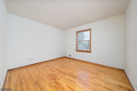204 Maple St, Middlesex, NJ 08846 photo 21
