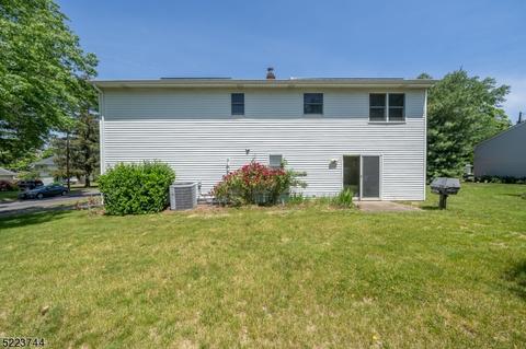 204 Maple St, Middlesex, NJ 08846 photo 5