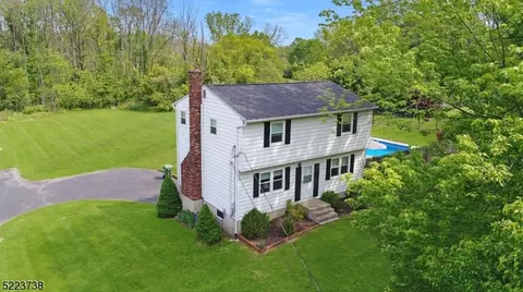 213 E Quarry Rd, Oxford, NJ 07863