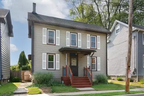 230 Depue St, Belvidere, NJ 07823
