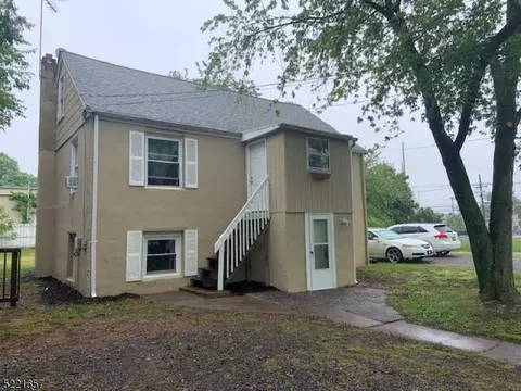 17 Booker St, East Franklin, NJ 08873