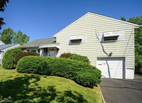 800 Academy Ter, Linden, NJ 07036