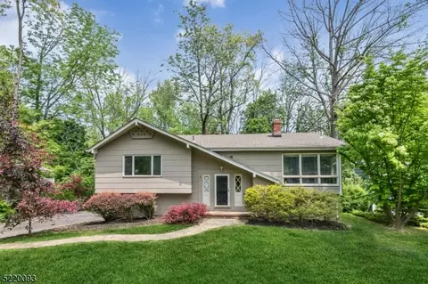 17 Parkview Plz, Morristown, NJ 07960
