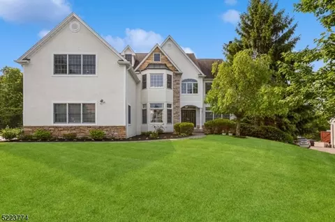 15 Kinzel Ln, West Orange, NJ 07052