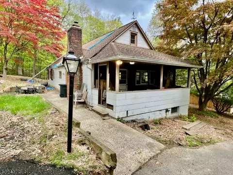 659 Mountain Ave, North Caldwell, NJ 07006