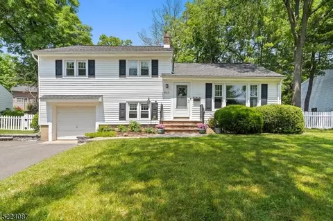423 La Grande Ave, Fanwood, NJ 07023