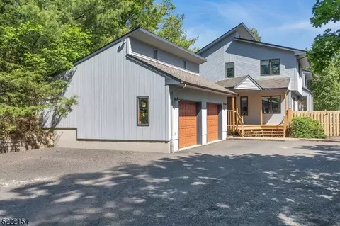 1052 Hoffman Rd, Bridgewater, NJ 08807
