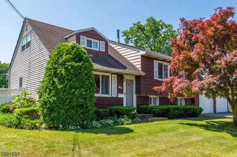 65 Marcy St, East Franklin, NJ 08873