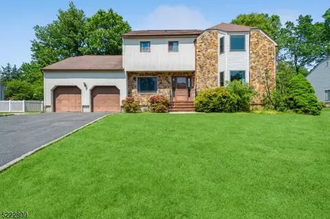 14 Marshall Rd, Hillsborough, NJ 08844