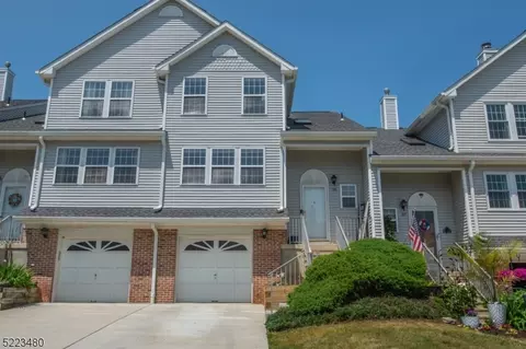 188 Kemper Ct, Hackettstown, NJ 07840