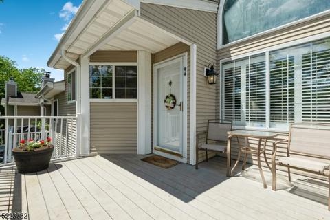44 Bentley Ct, Bedminster, NJ 07921