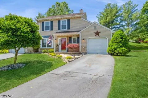 12 Mohave Path, Somerville, NJ 08876