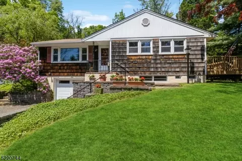 189 Tinc Rd, Mount Olive, NJ 07836