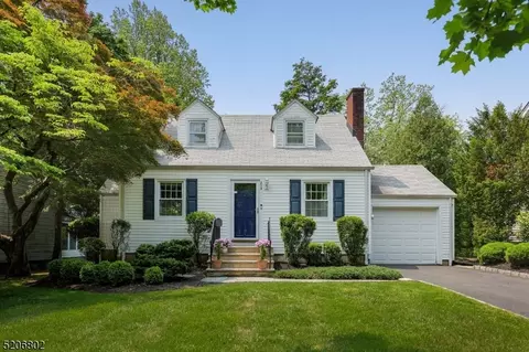 213 Clinton Ave, North Plainfield, NJ 07063