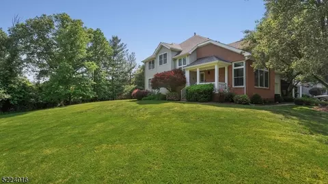 46 Flemming Dr, Hillsborough, NJ 08844