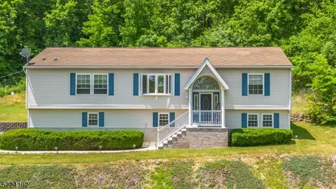 941 Rt 517, Glenwood, NJ 07418