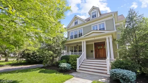 9 Grove St, Madison, NJ 07940