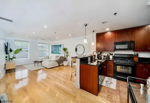812 Grand St, Hoboken, NJ 07030