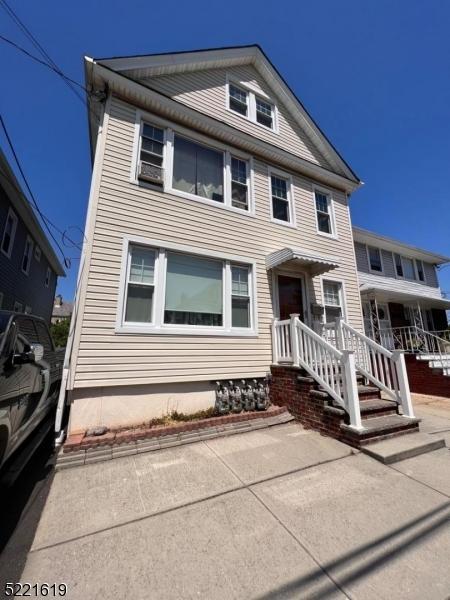 711-713 Polonia, Elizabeth, NJ 07202