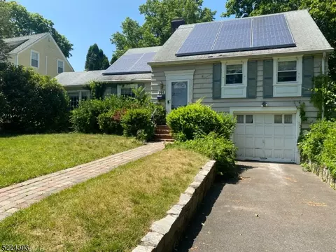 744 Fairway Dr, Union, NJ 07083