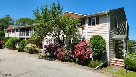 352 F Lake Shr S #F, Montague, NJ 07827