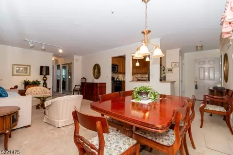129 Potomac Dr #129, Basking Ridge, NJ 07920