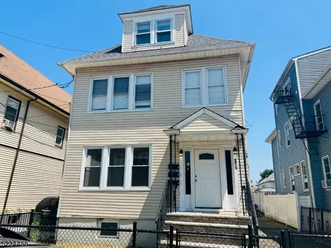 377 E 29th St, Paterson, NJ 07514