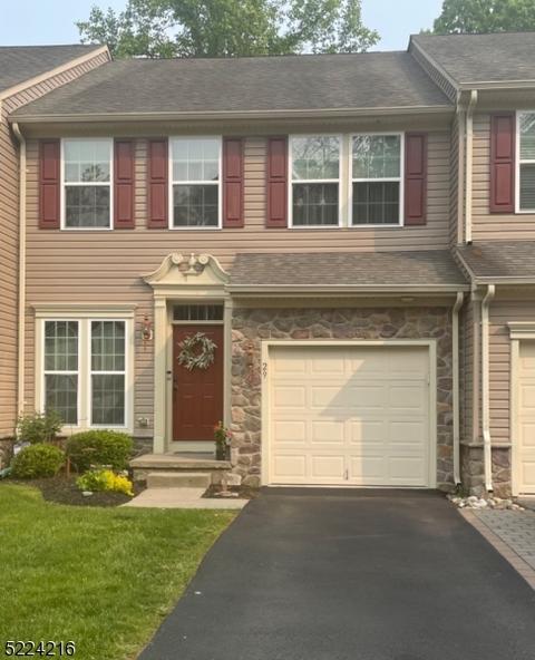 29 Village Ln, Sparta, NJ 07871