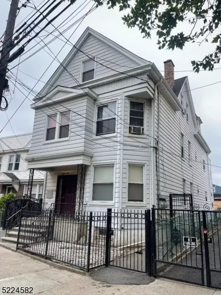 73-75 Hawkins St, Newark, NJ 07105
