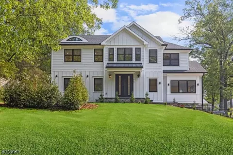 332 Lupine Way, Millburn Twp, NJ 07078