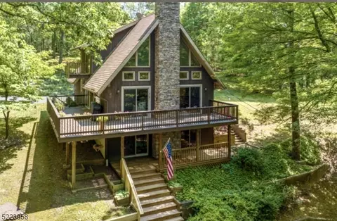 100 Creek Rd, Frenchtown, NJ 08825
