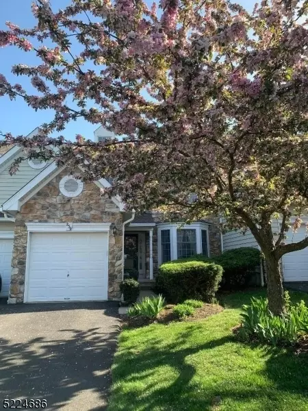 259 Patriot Hill Dr, Bernards, NJ 07920