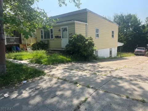 65 Orient Way, Lyndhurst, NJ 07071