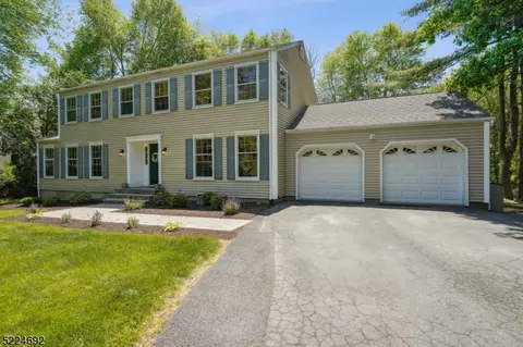 174 Lake Rd, Morristown, NJ 07960